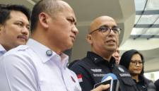 Direktur Penyidikan Jaksa Agung Muda Bidang Tindak Pidana Khusus (Jampidsus) Kejagung Syarief Sulaeman Nahdi (tengah kanan) memberikan keterangan pers di Gedung Jampidsus Kejagung, Jakarta, Selasa (23/6/2026). (Foto: Antara/Nadia Putri R)