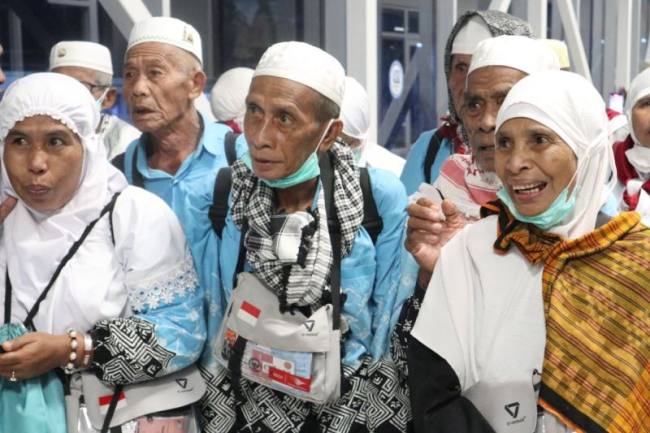 Jemaah haji tiba di Bandara Internasional King Abdul Aziz, Jeddah, untuk diberangkatkan menuju Tanah Air. (Foto: Kemenhaj)