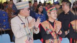 Gubernur Kalteng Agustiar Sabran bersama Wamendikdasmen Fajar Riza Ul Haq di Palangka Raya belum lama ini. (Foto: Disdik Kalteng)