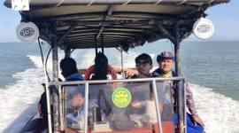 Tim SAR gabungan menyisir perairan di lokasi kecelakaan kapal untuk mencari korban hilang di perairan Desa Labuan Mas, Pulau Laut Selatan, Kabupaten Kotabaru, Kalimantan Selatan, Rabu (17/6/2026). (Foto: Kantor SAR Banjarmasin)