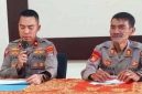 Kapolsek KPL Banjarmasin Kompol Dr, Muhammad Abd Rauf, SIK, MH didampingi Kanit Reskrim, Ipda Kevin Wahyudi S.Tr.K, MH