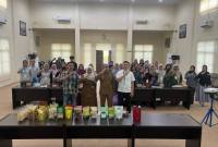 Dinas Koperasi UKM Dan Tenaga Kerja kembali memperkuat dukungan terhadap pelaku usaha melalui kegiatan Temu Kemitraan UMKM dengan Indomaret Tahun 2026 di Aula BLK Balangan, guna memperluas akses pemasaran produk lokal ke ritel modern, Selasa (2/6/2026) (SuarIndonesia/Adv)