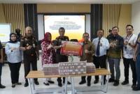 Pemulihan keuangan negara atas penyelesaian permasalahan insiden tertabraknya borepile P47B dan P48B pada pekerjaan konstruksi pembangunan Jembatan Penghubung Pulau Kalimantan - Pulau Laut,, Kamis (4/6/ 2026. (SuarIndonesia/ZI)