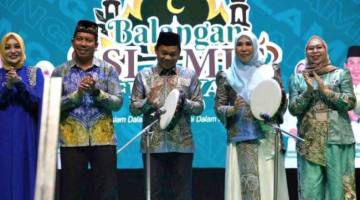 Pembukaan Balangan Islamic Fest 2026 oleh Bupati Balangan Abdul Hadi, di dampingi, Kapolres Balangan, ketua DPRD Balangan, dan ketua TP PKK Balangan. Jum’at (5/6/2026). (SuarIndonesia/Adv)