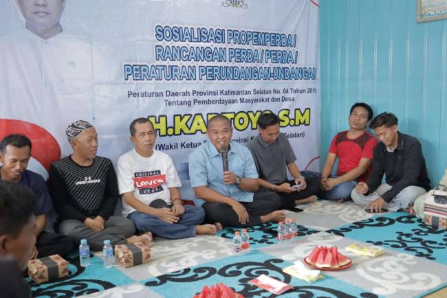 H. Kartoyo, melaksanakan kegiatan Sosialisasi/Penyebarluasan Program Pembentukan Peraturan Daerah (Propemperda), Rancangan Peraturan Daerah (Raperda), Peraturan Daerah (Perda), Sabtu (6/6/2026). SuarIndonesia/Ist)