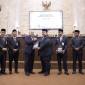 Penyerahan Laporan Hasil Pemeriksaan (LHP) BPK RI tersebut dilaksanakan dalam Rapat Paripurna DPRD Provinsi Kalsel yang dipimpin Ketua DPRD Kalsel, Dr. H. Supian HK, S.H., M.H., didampingi Wakil Ketua H. Kartoyo, M.M, dan Wakil Ketua Desy Oktavia Sari. Kamis (11/6/2026) (SuarIndonesia/Ist)