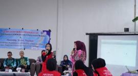 Penyampaian inovasi SIPANDAI kepada para kader Posyandu Kasturi Enam Standar Pelayanan Minimal (SPM) Desa Muara Jaya, Awayan, Kamis (11/6/2026). (SuarIndonesia/Adv)