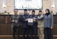Selain pengesahan regulasi investasi, rapat juga mengagendakan penyampaian Raperda Pertanggungjawaban Pelaksanaan APBD Tahun Anggaran 2025 oleh Pemerintah Provinsi Kalsel,, Rabu (17/6/2026). (SuarIndonesia/Ist)