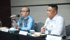 Sekretaris Daerah Provinsi (Sekdaprov) Kalsel H Muhammad Syarifuddin mewakili Gubernur H Muhidin menjawab melalui paparan dalam Rapat Koordinasi (Rakor) Pelaksanaan Dekonsentrasi yang digelar Kemenhan RI pada Rabu (24/6/2026) di Banjarmasin (SuarIndonesia/Adv)