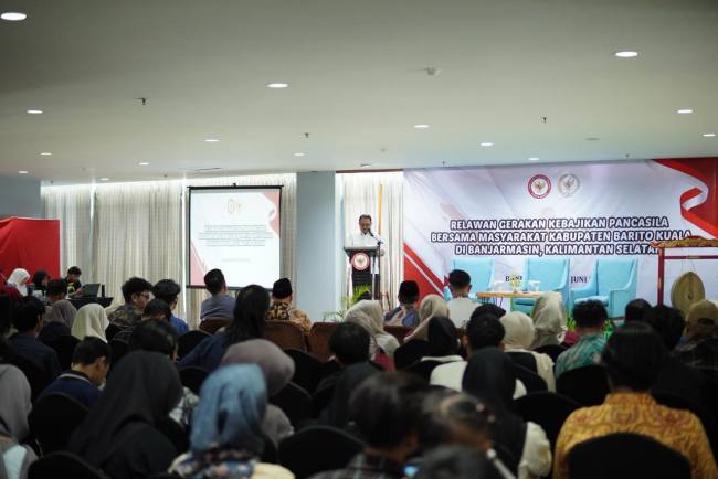 Dibuka langsung Pangeran khairul Saleh, Anggota Komisi lX DPR RI Pusat dan berlangsung selama dua hari di salah satu hotel di Jalan A Yani Km 11 Kartak Hanyar Banjar, Sabtu (27/6/2026) dan Minggu (28/6/2026). (SuarIndonesia/Ist)