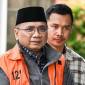 Tersangka kasus dugaan korupsi kuota haji dan penyelenggaraan ibadah haji Yaqut Cholil Qoumas (kiri). (Foto: Dok Antara/Fakhri Hermansyah)