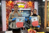 Barang bukti kasus paman cabuli dua ponakan di Pontianak. (Foto: Ocsya Ade CP)