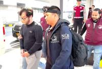 Tim Delegasi Polri memulangkan Frans Antony dari Malaysia ke Indonesia. (SuarIndonesia/dok/ Isti)