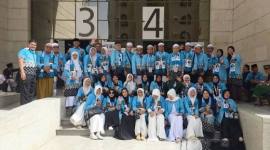 Sebagian jemaah haji Kloter 01 Embarlasi Banjarmasin asal Kota Banjarmasin saat berada di Kota Makkah untuk mempersiapkan diri pulang ke Tanah Air dijadwalkan diberangkatkan dari Arab Saudi pada 2 Juni 2026 dan tiba di Bandara Syamsuddin Noor Banjarmasin pada Rabu (3/6/2026). (Foto: Kemenhaj Kalsel)
