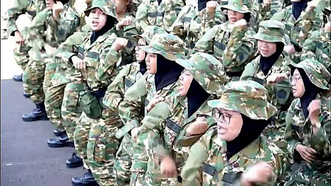 Foto Ilustrasi Proses pelatihan militer atau Latsarmil SPPI Calon Manajer Koperasi Merah Putih. (Foto: Tangkapan Layar/Dok Penerangan Secapa TNI AD)