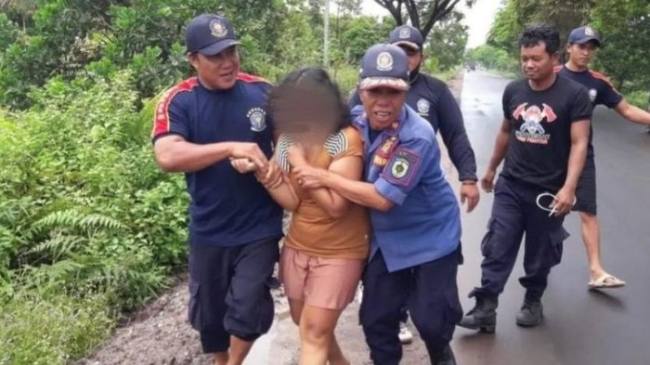 ODGJ di Palangka Raya saat diamankan. (Foto: dok Dinsos Palangka Raya)