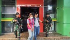 HY, Oknum pegawai Perumdam Tirta Senentang ditetapkan sebagai tersangka korupsi uang pelanggan Rp 5 miliar. (Footo: Dok Kejari Sintang)