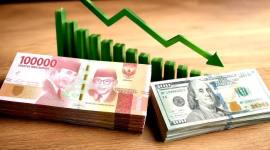 Foto ilustrasi - Nilai tukar rupiah terhadap dolar Amerika Serikat (AS) kembali menguat pada perdagangan Jumat (12/6/2026), pasangan mata uang USD/IDR tercatat berada di level Rp17.860 per dolar AS. (Foto: Istimewa)