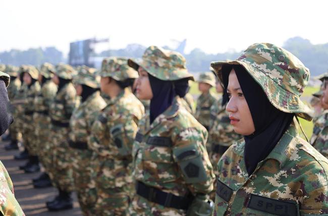 Koalisi Masyarakat Sipil mengkritik soal pelatihan militer dalam program Kopdes Merah Putih dan Kampung Nelayan hingga 2 peserta SPPI meninggal dunia. (Foto: Dok Kemhanri)