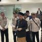 Wakil Menteri Haji dan Umrah Dahnil Anzar Simanjuntak saat konferensi pers di Bandara Soekarno Hatta, Banten, Kamis (2/7/2026). (Foto: Antara/Asep Firmansyah)