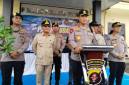 Kapolda Kalimantan Tengah Irjen Pol Iwan Kurniawan didampingi Gubernur Agustiar Sabran bersama Wakil Gubernur Edy Pratowo, dan Kapolres Pulang Pisau dalam  di Mako Polres Pulang Pisau, Sabtu (11/7/2026). (Foto: Antara/Dita Marsena)