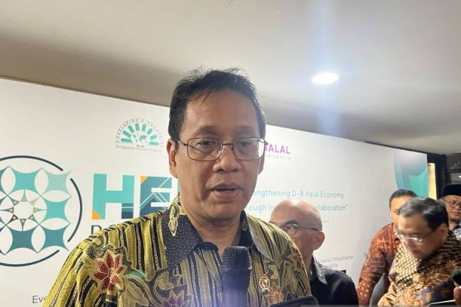 Menteri Keuangan Purbaya Yudhi Sadewa usai menghadiri acara Halal Expo Indonesia 2026 di Jakarta, Rabu (8/7/2026). (Foto: Antara/Nabil Ihsan)
