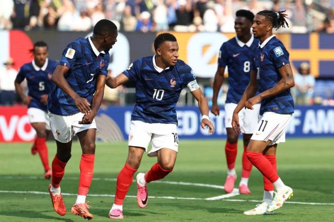 Penyerang timnas Perancis Kylian Mbappe merayakan gol pertama timnya pada laga babak 32 besar Piala Dunia 2026 antara Perancis dan Swedia di Stadion New York/New Jersey di East Rutherford pada 30 Juni 2026.(Foto: AFP/Franck Fife)