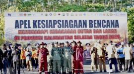 Jajaran Dishut Kalsel mengikuti Apel Kesiapsiagaan Bencana Karhutla Tahun 2026 di Banjarbaru, Kalimantan Selatan, Senin (6/7/2026). (Foto: HO-Dishut Kalsel)
