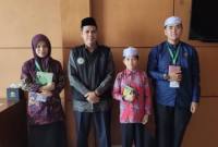 Muhammad Murjani Alawi, bersama rekan qori Kaltim dalam masa persiapan menuju MTQ Nasional. (Foto: HO-Diskominfo Kaltim)
