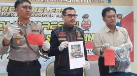Kasat Reskrim Polresta Banjarmasin, Kompol Eru Alsepa didampingi Kapolsek Banjarmasin Tengah AKP Haris W dan Kasi Humas Polresta Banjarmasin Ipda Adi Harry.