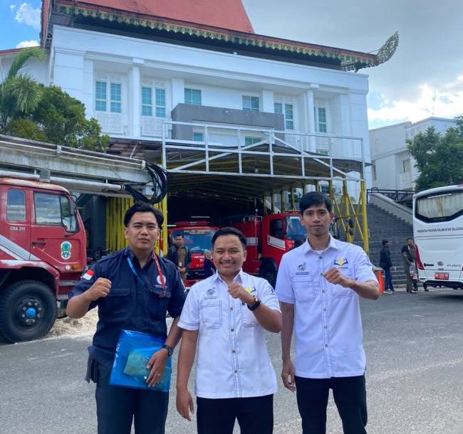 Resmi ajukan keberatan administratif terhadap PT PLN (Persero) dan LBH Borneo Nusantara sertakan 13 tuntutan demi pemulihan hak masyarakat, Senin (6/7/2026). (SuarIndonesia/Ist)