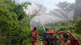 Suara ledakan dan Kobaran api gegerkan di Jalan Lingkar Selatan Banjarmasin Selatan, Kamis (9/7/2026) (SuarIndonesia/DO)