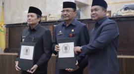 DPRD Kalse) bersama Pemerintah Provinsi menyetujui Rancangan Peraturan Daerah (Raperda) tentang Pertanggungjawaban Pelaksanaan APBD Tahun Anggaran 2025 dalam Rapat Paripurna, Jumat (10/7/2026) (SuarIndonesia/Ist)