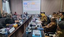 Rapat kerja dengan Dinas Pendidikan dan Kebudayaan (Disdikbud) Provinsi Kalsel di Banjarmasin, Selasa (14/7/2026), (SuarIndonesia/Ist()