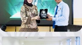 erlangsung di Kantor Kejati Kalsel, dihadiri Ketua IKA UNAIR Kalsel drg. Hj Ellyana Trisya Hasnuryadi serta diikuti para pelajar dari SMA Negeri 1 Banjarbaru, SMA Negeri 2 Banjarbaru dan SMA Negeri 1 Martapura., Kamis (23/7/2026) (SuarIndonesia.Ist)