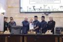 Pembahasan diawali dalam Rapat Paripurna ke-15 Masa Persidangan II di Ruang Rapat Paripurna H. Mansyah Adran, Selasa (28/7/2026), dipimpin langsung Ketua DPRD Kalsel, Dr. H. Supian HK. (SuarIndonesia/Ist)