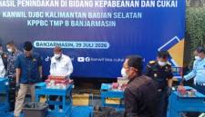 Semua barang bukti dimusnahkan di Halaman Kanwil DJBC Kalbagsel di Jalan A Yani Banjarmasin, dengan dihadiri perwakilan dari instansi TNI, Polri, Kejaksaan hingga Pemerintah Daerah. Rabu (29/7/2026) (SuarIndonesia/DO)