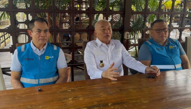 Dalam pertemuan Rabu (29/7/2026), hadir GM PLN UID Kalselteng, Iwan Soelistijono dan Executive Vice President Operasional Sumatera Kalimantan PT. PLN Pusat, Saleh Siswanto. (SuarIndonesia/Repro)