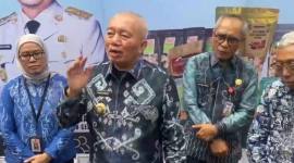 Gubernur Kalsel, H. Muhidin, memberikan ultimatum bagi pemegang izin pengelolaan karbon. Apabila  tak berjalan maka izinnya dicabut