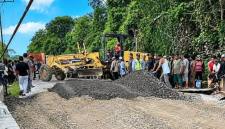 Jalan Trans Kalimantan lumpuh, BPJN Kalteng kebut perbaikan. (Foto: Istimewa)