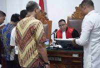 Sidang praperadilan yang diajukan oleh mantan Jaksa Agung Muda Tindak Pidana Khusus (Jampidsus) Febrie Adriansyah untuk menggugat keabsahan upaya paksa penyitaan dalam penyidikan kasus dugaan tindak pidana pencucian uang (TPPU) dengan termohon Ditreskrimsus Polda Metro Jaya, Korps Pemberantasan Tindak Pidana Korupsi (Kortas Tipidkor) Polri, serta Direktorat Penyidikan Jaksa Agung Muda Tindak Pidana Khusus Kejaksaan Agung. (Foto: Antara/Indrianto Eko S)