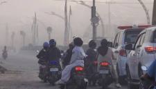 Kondisi kabut asap yang menyelimuti Kota Sampit pada pagi hari, Rabu (5/8/2026) kemarin. (Foto: Istimewa)