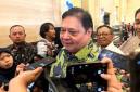 Menteri Koordinator Bidang Perekonomian Airlangga Hartarto menjawab pertanyaan awak media usai menghadiri Musyawarah Anggota Asosiasi Emiten Indonesia 2026 di Jakarta, Selasa (11/8/2026). (Foto: Antara/Harianto)
