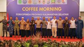 Kapolda bersama jajaran Forkopimda di antara Sekda Kalsel usai kegiatan coffee morning. Foto : istimewa