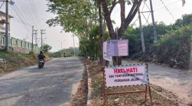 Salah satu perbaikan jalan yang dilakasanakan oleh Dinas Pekerjaan Umum, Penataan Ruang (PUPR) Kabupaten Balangan. Foto: MC Balangan