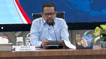 Kepala Badan Komunikasi Pemerintah (Bakom) Muhammad Qodari memberikan paparan dalam konferensi pers Program Hasil Terbaik Cepat di kantor Bakom, Jakarta, Rabu (5/8/2026). (Foto: Antara/Maria Cicilia G)