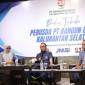 Direktur PT Bangun Banua (tengah) saat menjadi narasumber dialog dengan insan pers. Foto : istimewa
