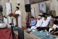 Wagub Kalsel saat menyampaikan sambutan pada kegiatan Tabligh Akbar di  Masjid Sabilal Muhtadin. Foto : istimewa