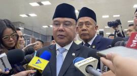 Wakil Ketua DPR RI Sufmi Dasco Ahmad menjawab pertanyaan pers di kompleks parlemen, Senayan, Jakarta, Jumat (14/8/2026). (Foto: Antara/Fath Putra M)
