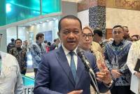Menteri Energi dan Sumber Daya Mineral (ESDM) Bahlil Lahadalia memberi keterangan ketika ditemui di sela-sela acara The 12th Indonesia International Geothermal Convention & Exhibition (IIGCE) 2026 yang digelar di Jakarta, Rabu (19/8/2026). (Foto: Antara/Putu Indah S)
